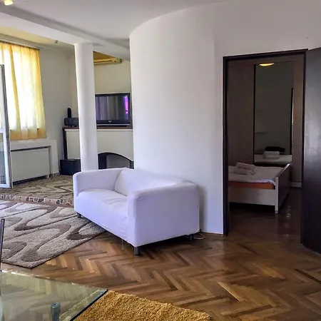 아파트 University Square Penthouse 부쿠레슈티